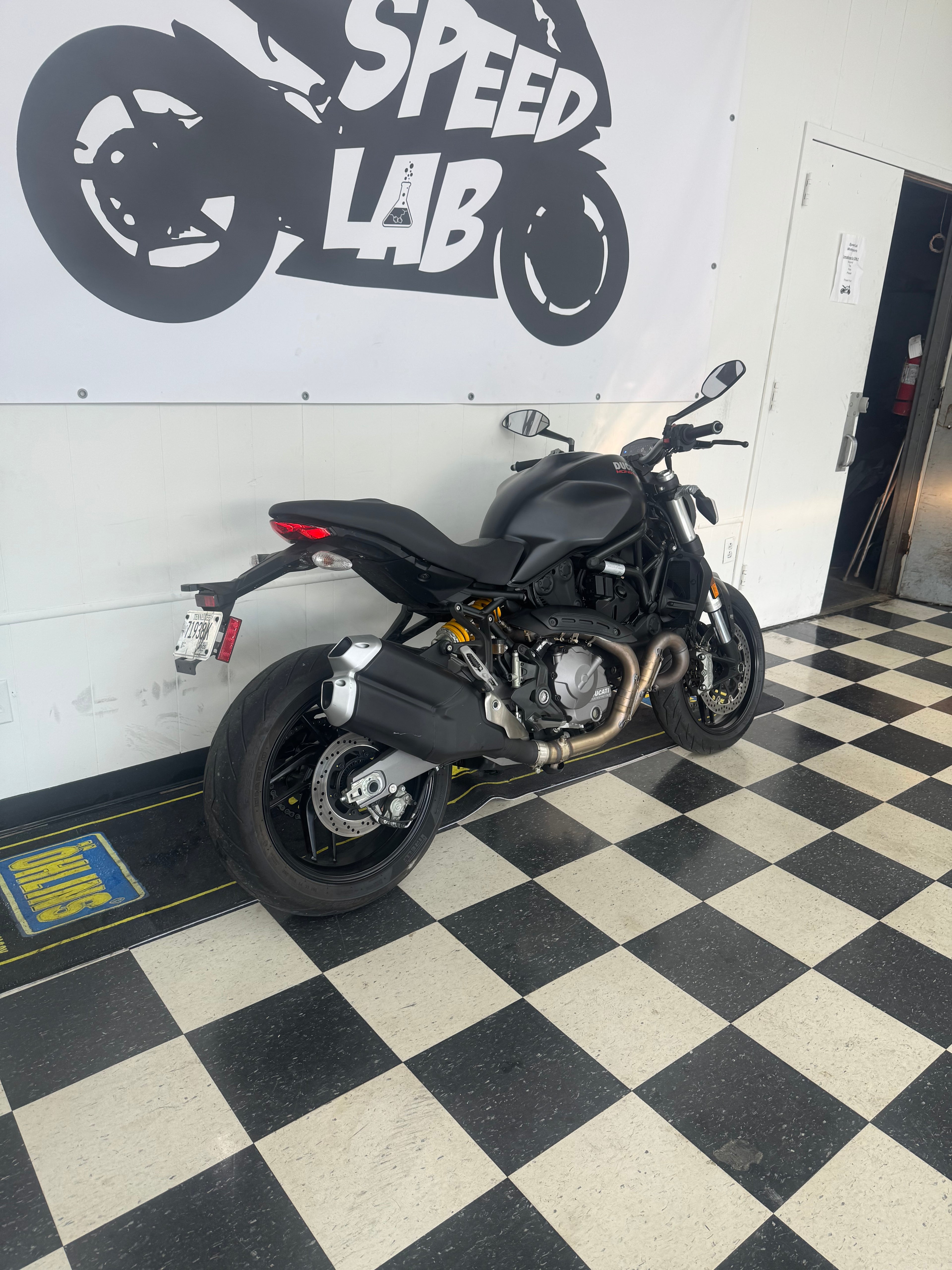 2018 Ducati Monster 821 image 5