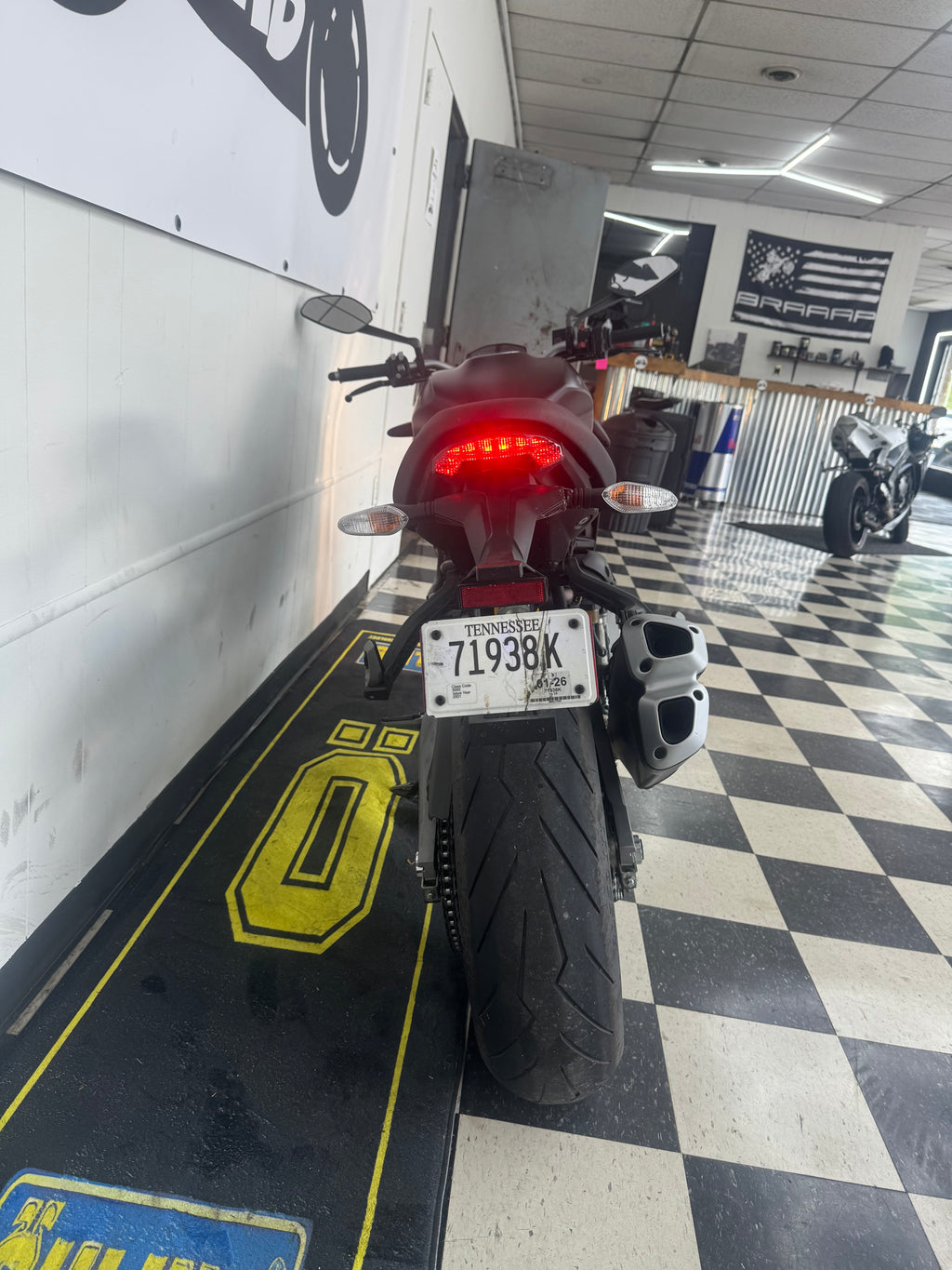 2018 Ducati Monster 821 image 7