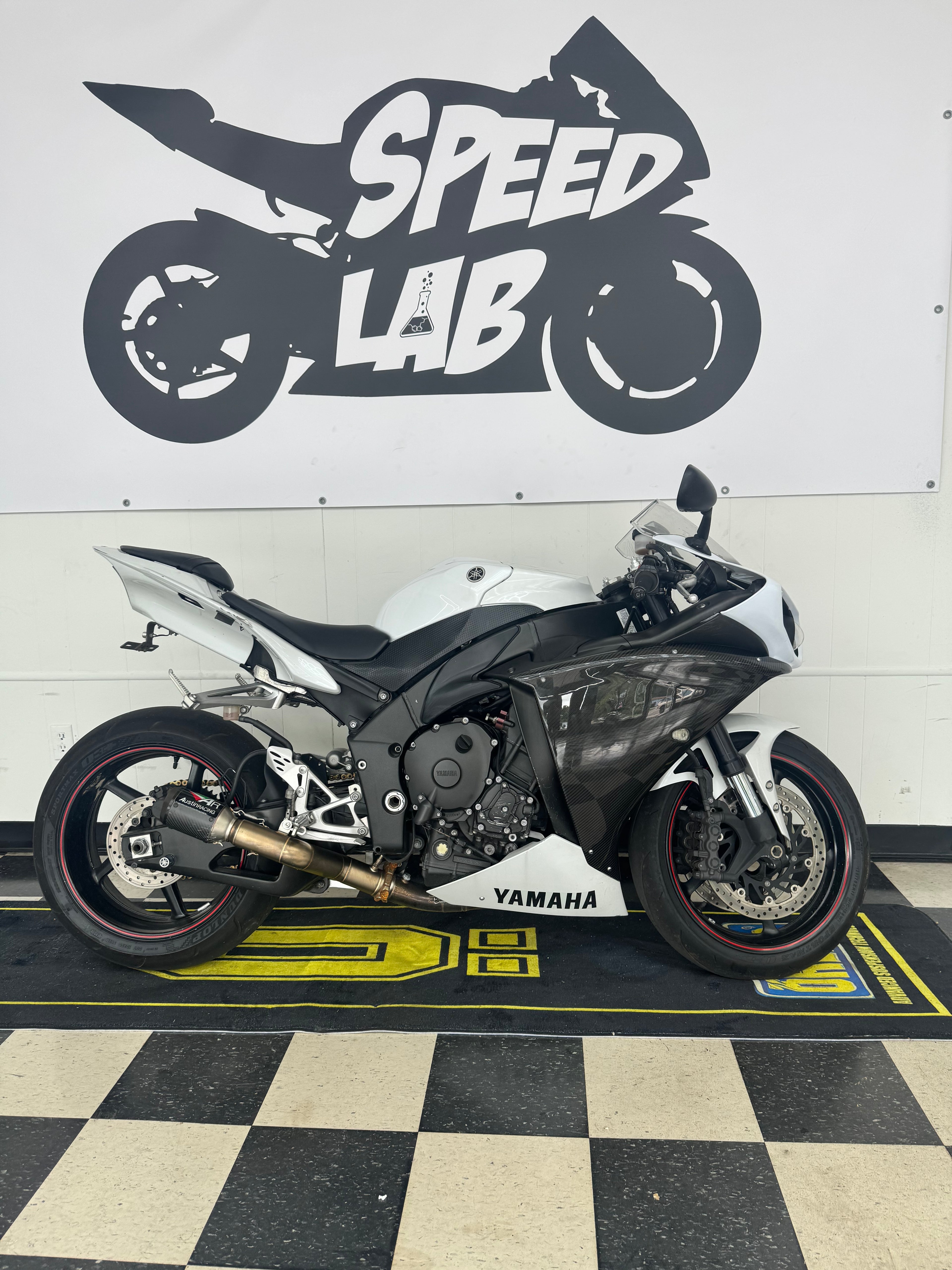 2010 Prostock Yamaha R1 image 2
