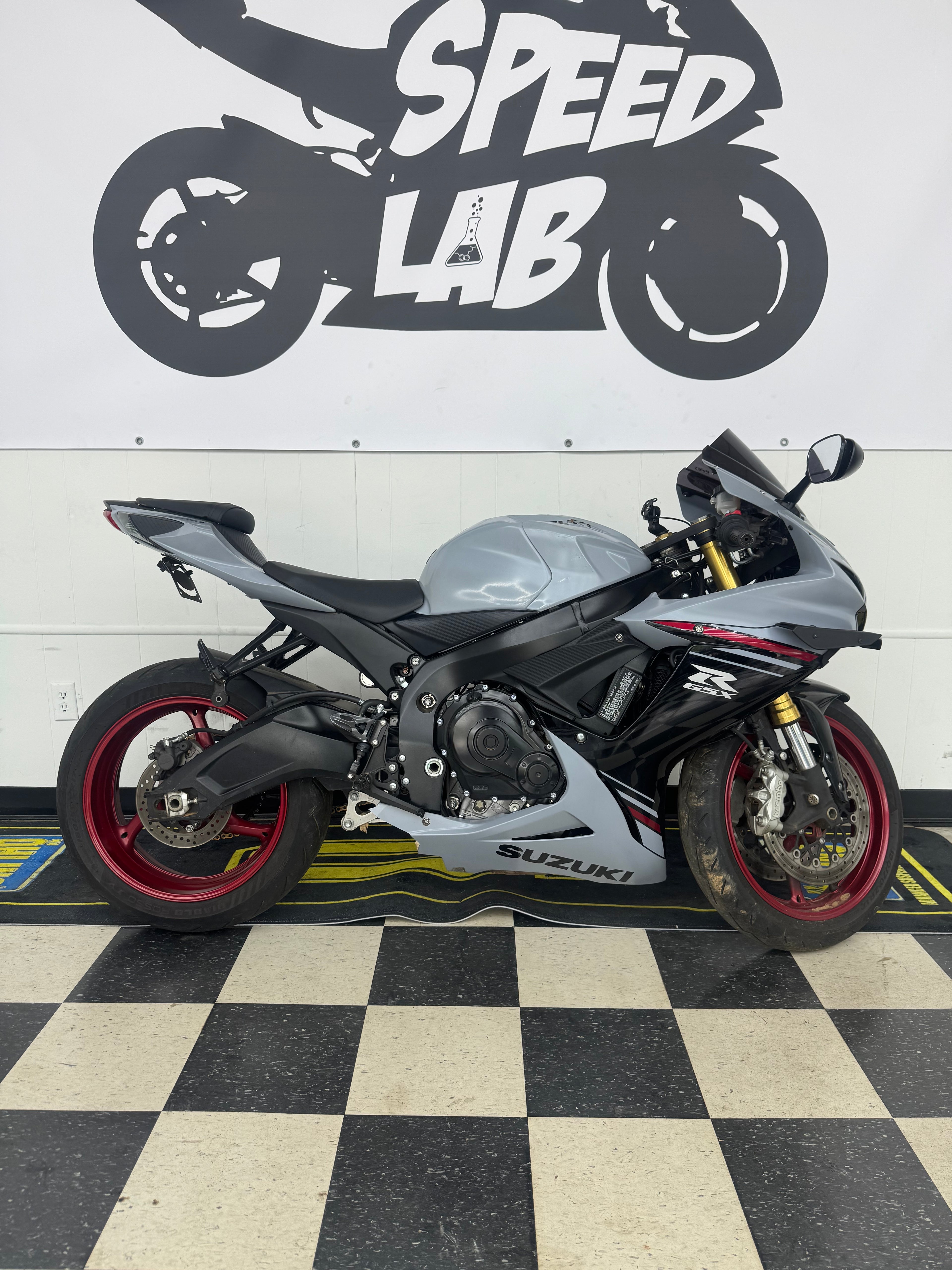 2023 Suzuki GSX-R 750 image 1