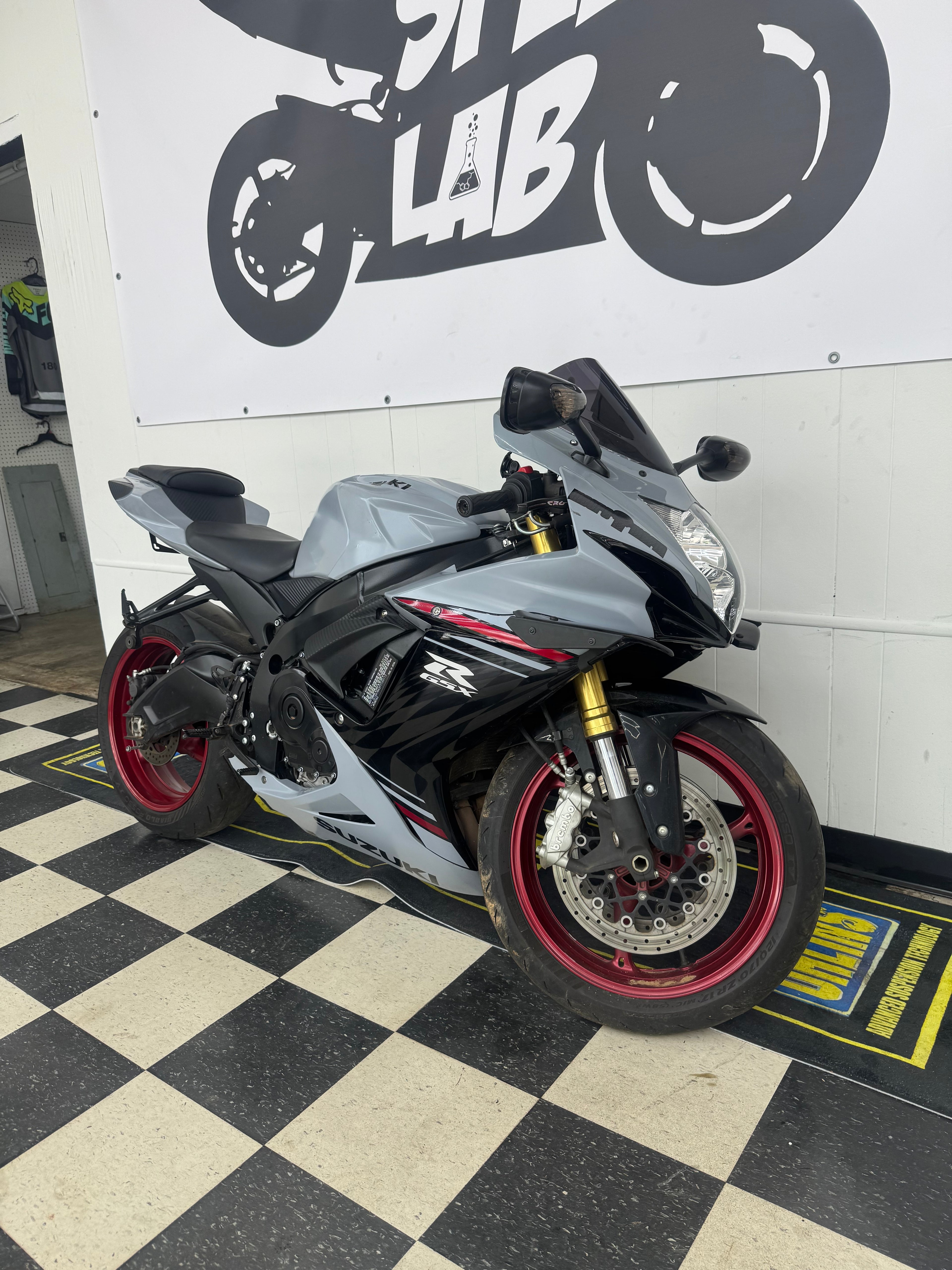 2023 Suzuki GSX-R 750 image 2