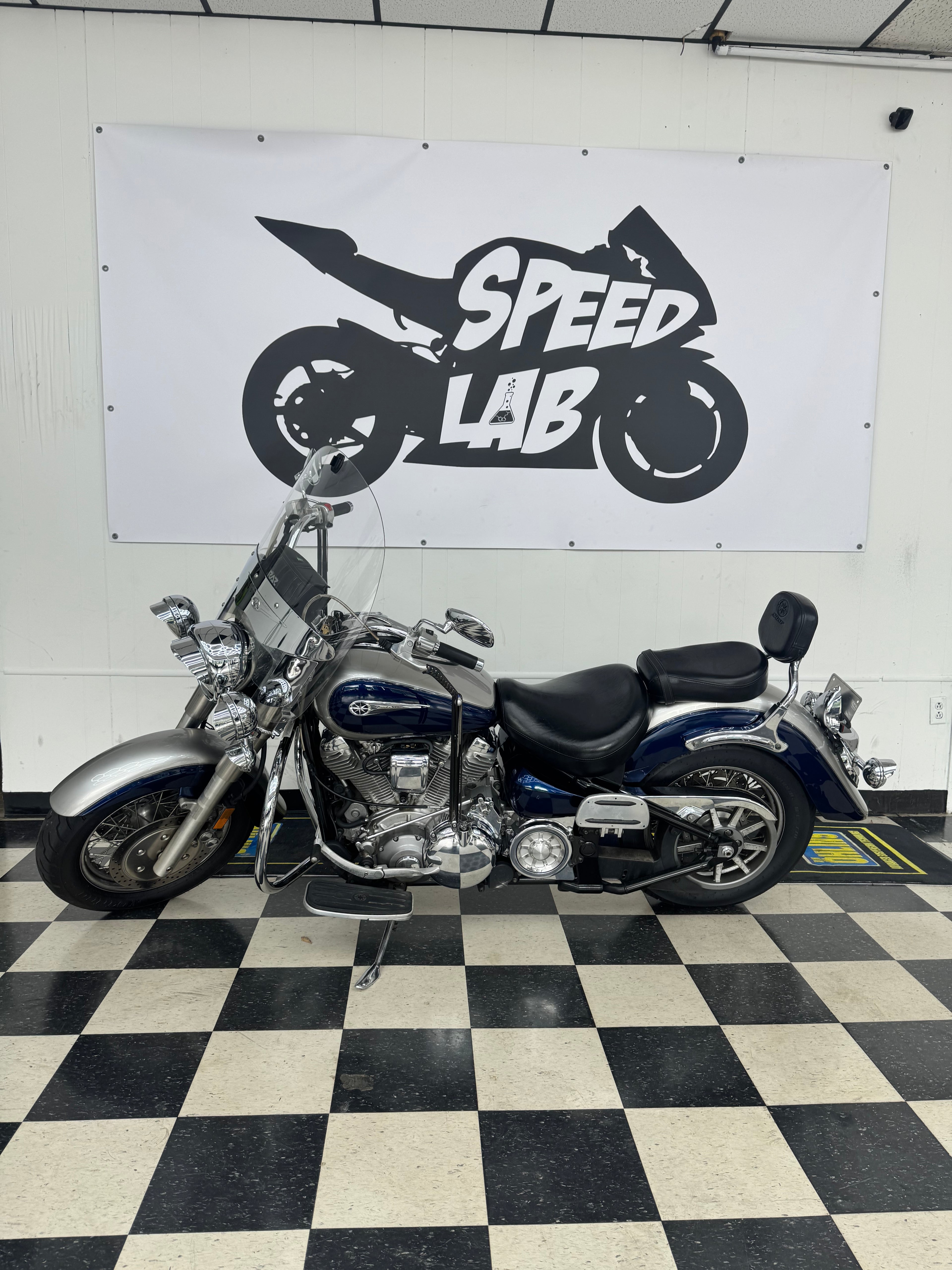 2007 Yamaha V-star Road Warrior 1700 image 3