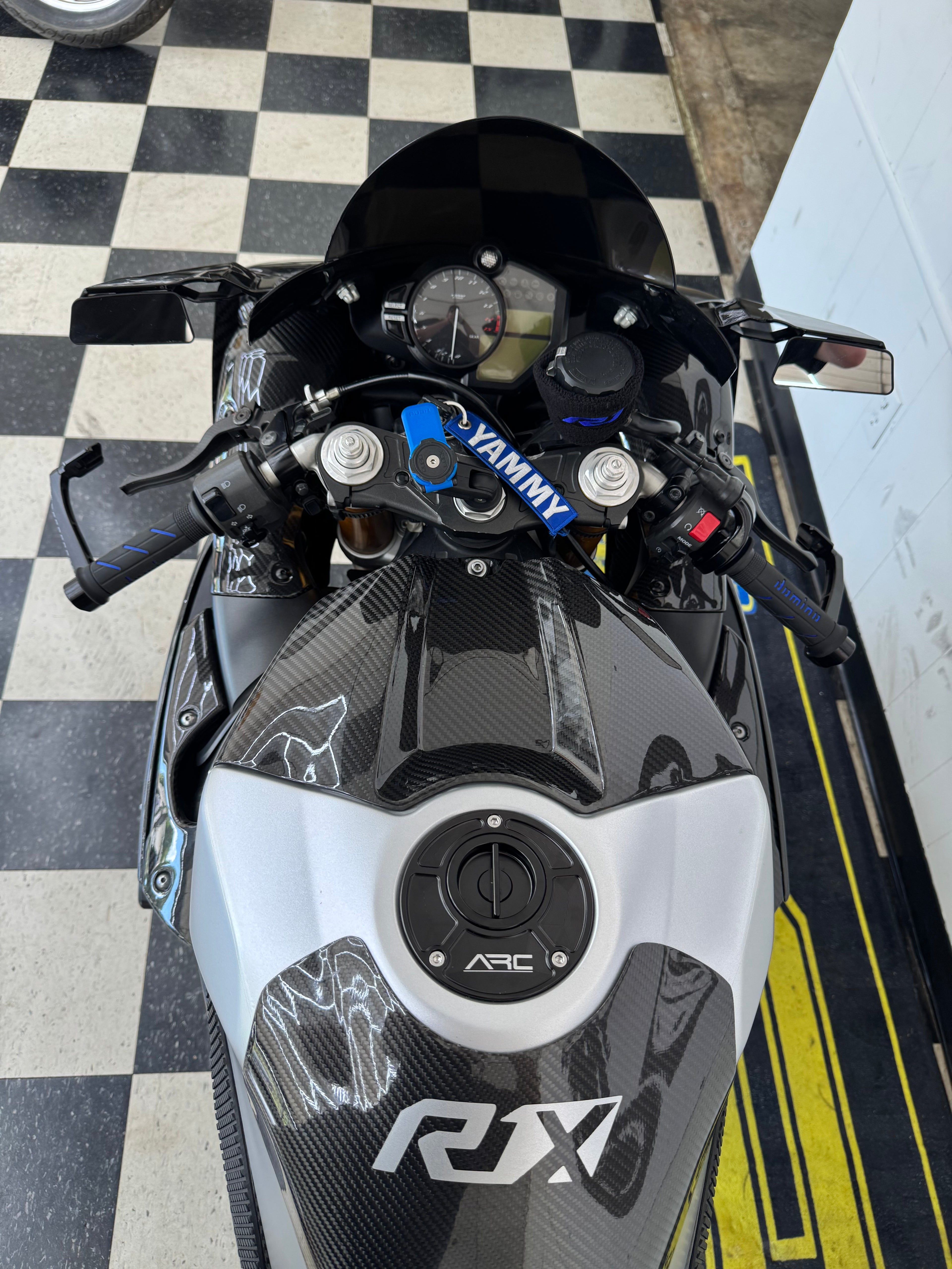 2010 Yamaha R1