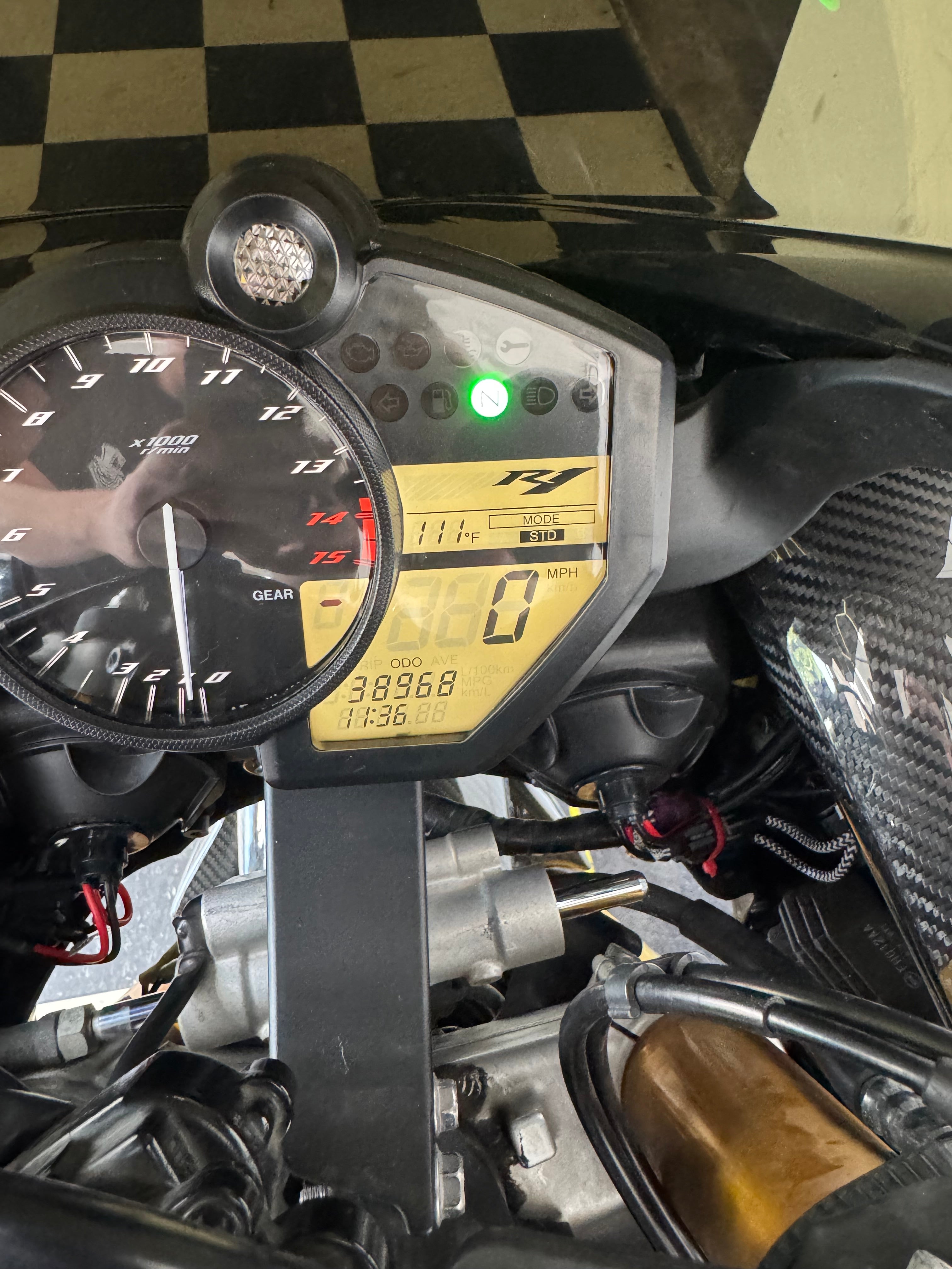 2010 Yamaha R1