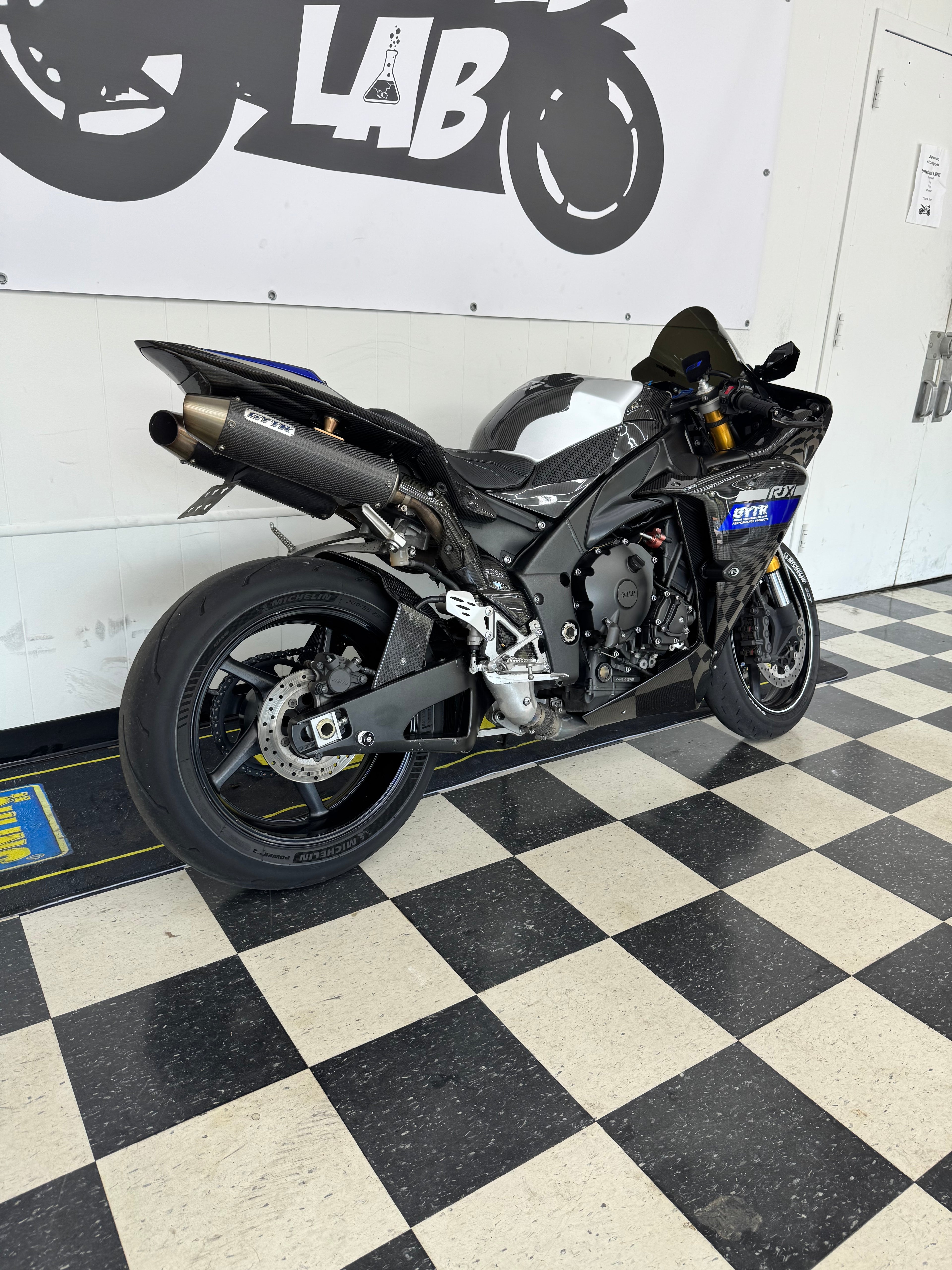 2010 Yamaha R1