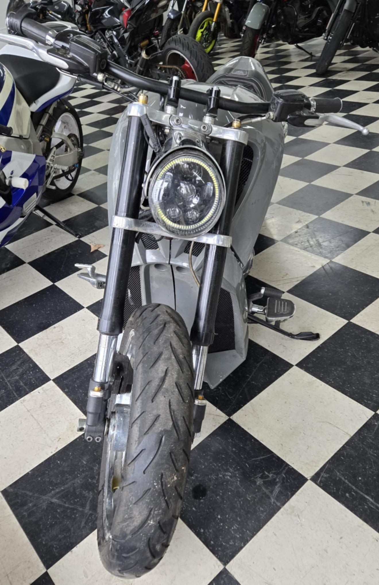 2008 Harley-Davidson V-Rod image 1